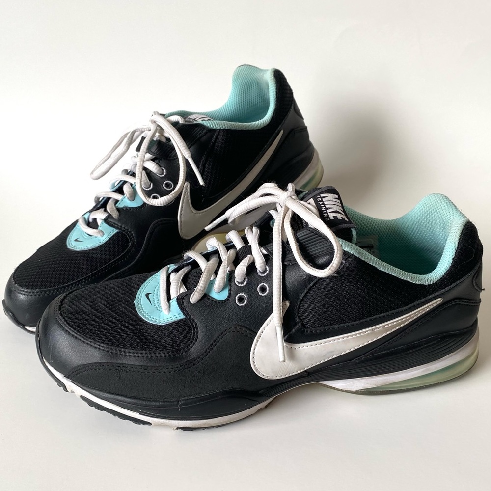 Nike Training Black and Blue Gym Shoes Sneakers, Size 10